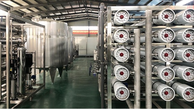 反滲透設(shè)備為工業(yè)生產(chǎn)提供穩(wěn)定可靠水源保障